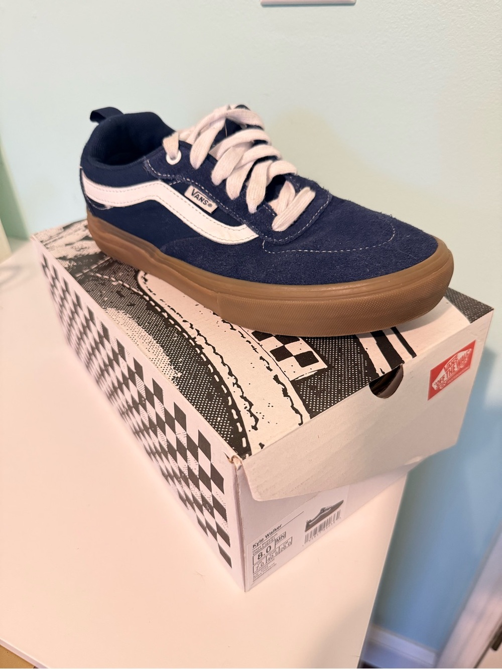 Vans Mens Navy Blue Old Skool with White Side Stripe and Gum Sole